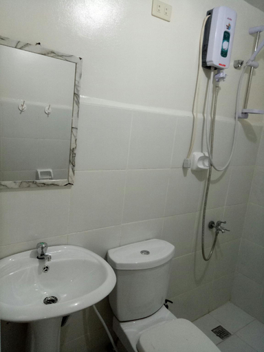 Bathroom, Mhavic inn @kassel residences, Parañaque