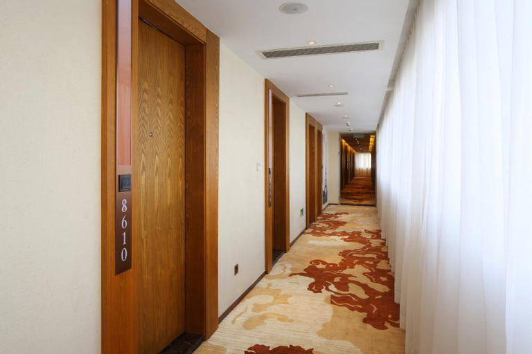 Public Area 15