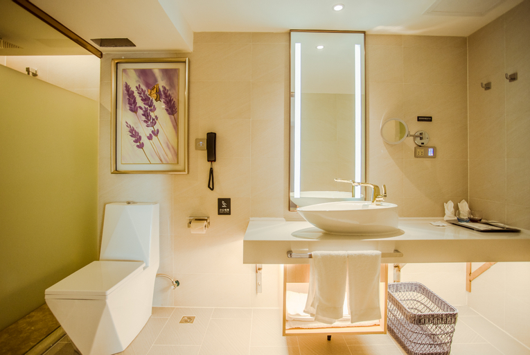 Bathroom, Lavande Hotels Jingshan Bus Station, Jingmen
