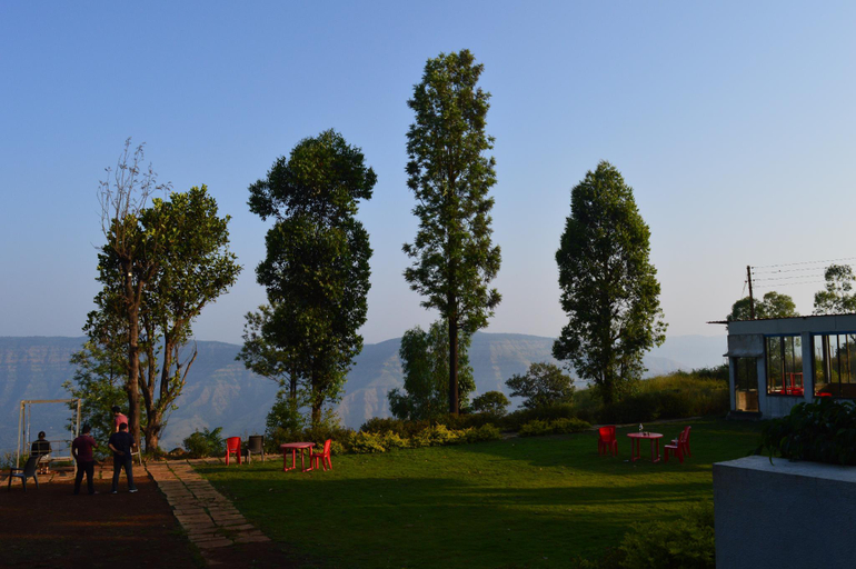 Public Area, Hotel Bella Valley, Satara
