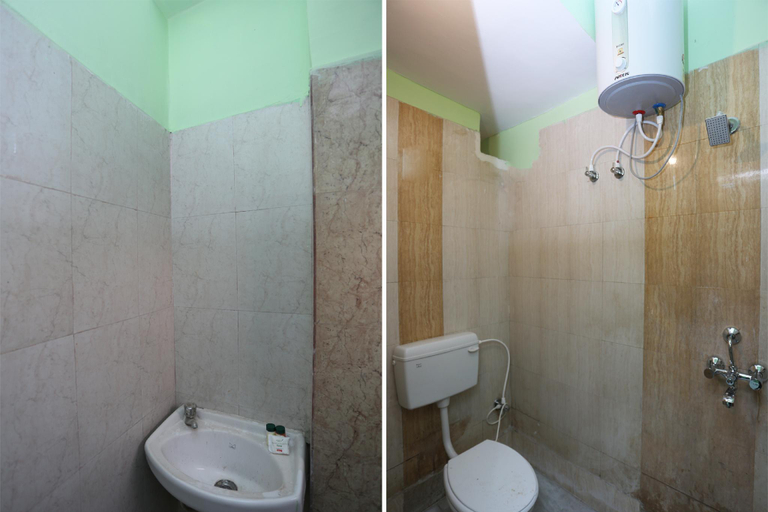 Bathroom 3, Hotel O New Urvashi, Vaishali