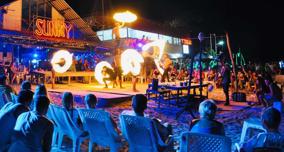 Food & Drinks 4, The One Hostel Phi Phi Island, Mueang Krabi