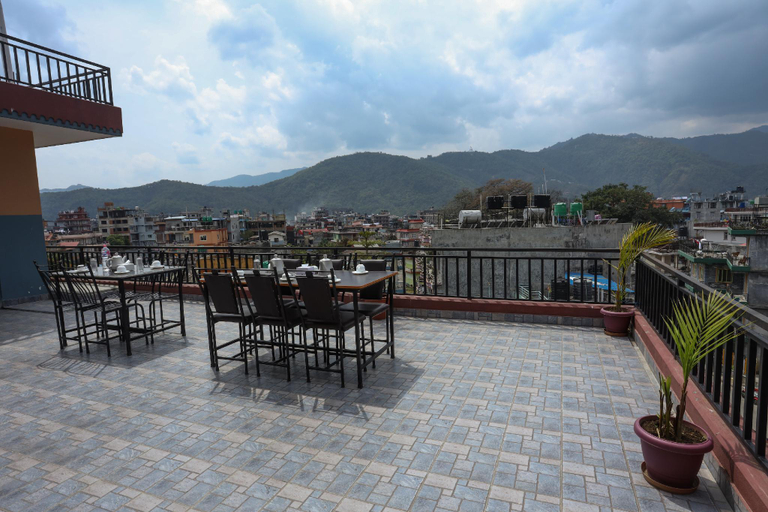 Others 5, Hotel blue Magnet, Gandaki