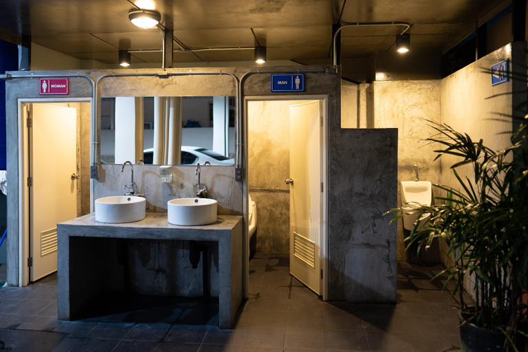 Bathroom 2, Betong Hello Hotel, Batong