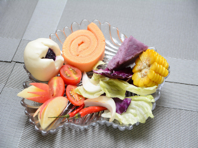 Food & Drinks 9