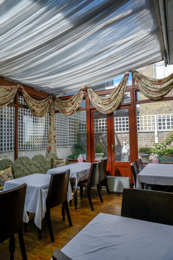 Food & Drinks 5, The Abbey Notting Hill, London