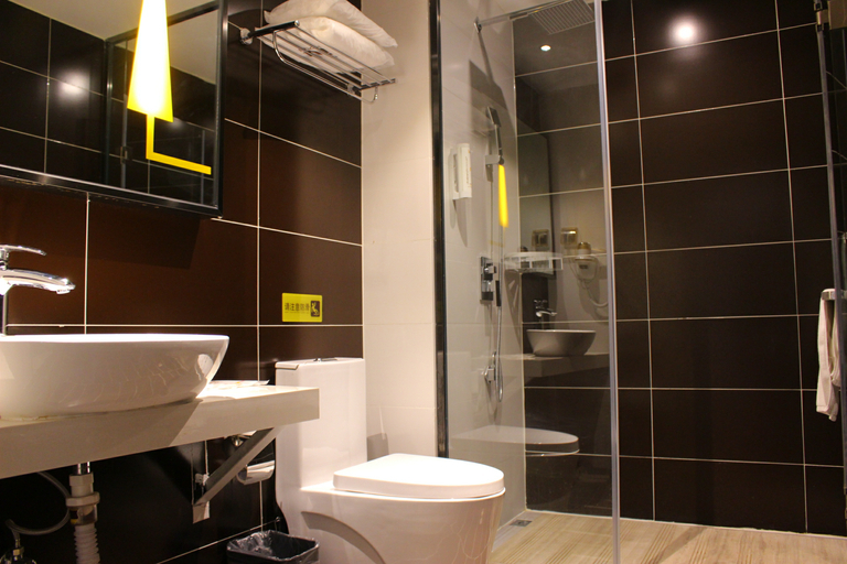 Bathroom 4, IU Hotels·Shijiazhuang North Youyi Street, Shijiazhuang