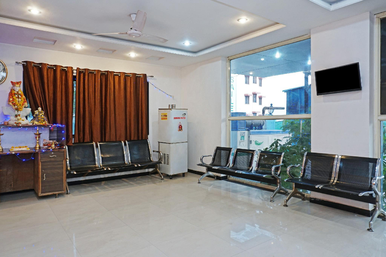 Public Area 1, Hotel O Shirdi Sai Inn, Ahmadnagar
