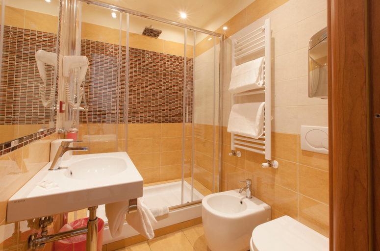 Bathroom 3, Soggiorno Rubino Firenze, Florence