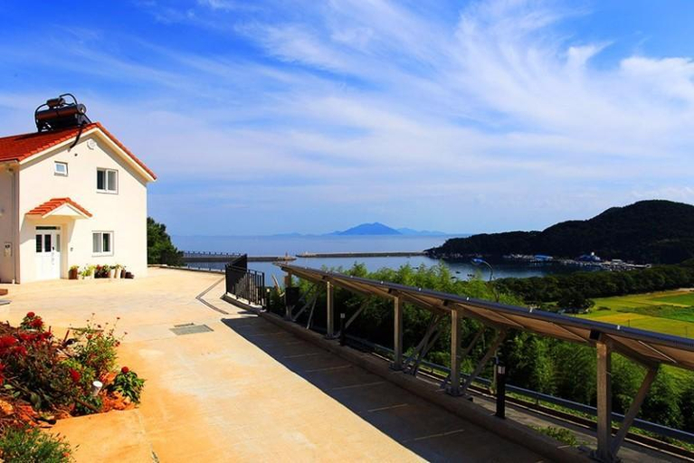Others 5, Namhae Gana Pension, Namhae