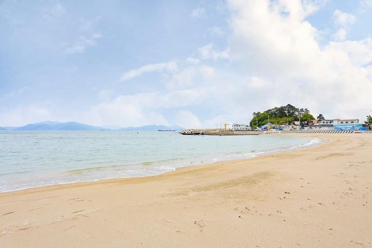 Others 2, Yeosu Mosageum Pension, Yeosu