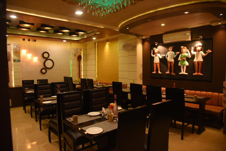Food & Drinks 4, Hotel Raameshvaram Vatika, Varanasi