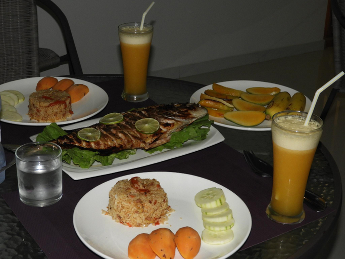 Food & Drinks, Karaa Village at Thoddoo Island