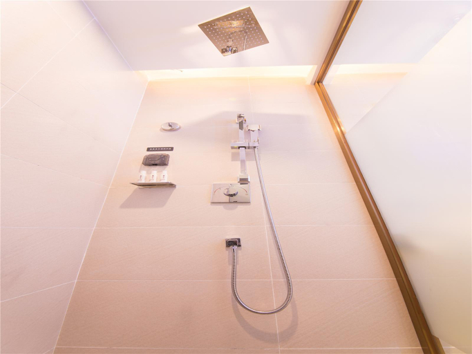 Bathroom 4, Lavande Hotel·Heping Parkson Plaza, Heyuan