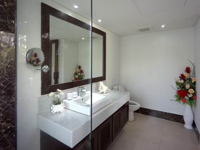 Bathroom 5, Casuarina Shores, Pulau Phuket