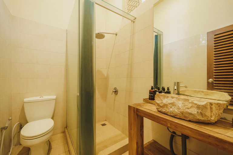 Bedroom 5, Villa Mirsa - Big Private Villa Next to Hyatt, Sleman