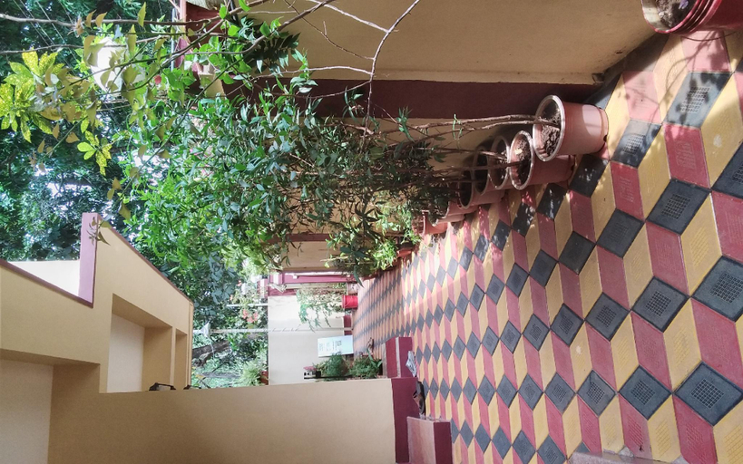 Others 5, di CASA, North Goa