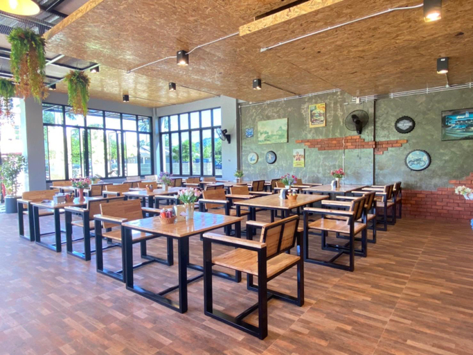 Food & Drinks 5, Riverside Hill Resort and Restaurant, Sai Yok