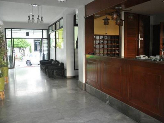 Public Area, Baan Keaw Mansion, Din Dang
