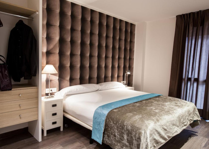 Bedroom 2, Cosmo Apartments Consell de Cent, Barcelona