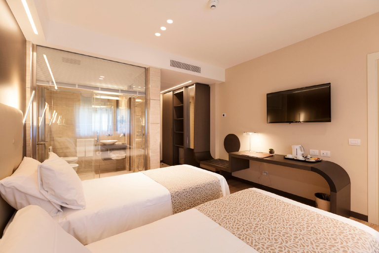Bedroom 2, Hotel King, Monza and Brianza