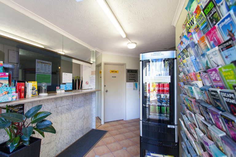 Food & Drinks, Surfers Tradewinds Holiday Apartments, Gold Coast