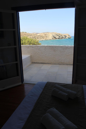 Bedroom 2, Villa Akrotiri The Star Watcher, South Aegean