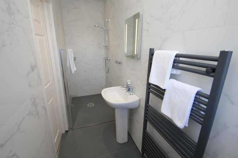Bathroom 3, North Coast Motel, Causeway Coast and Glens