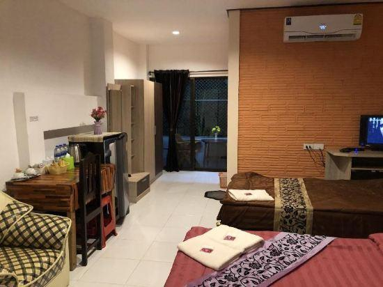 โรงแรมแสนดีเพลส เมาเท่นวิว จอมทอง, Chom Thong
