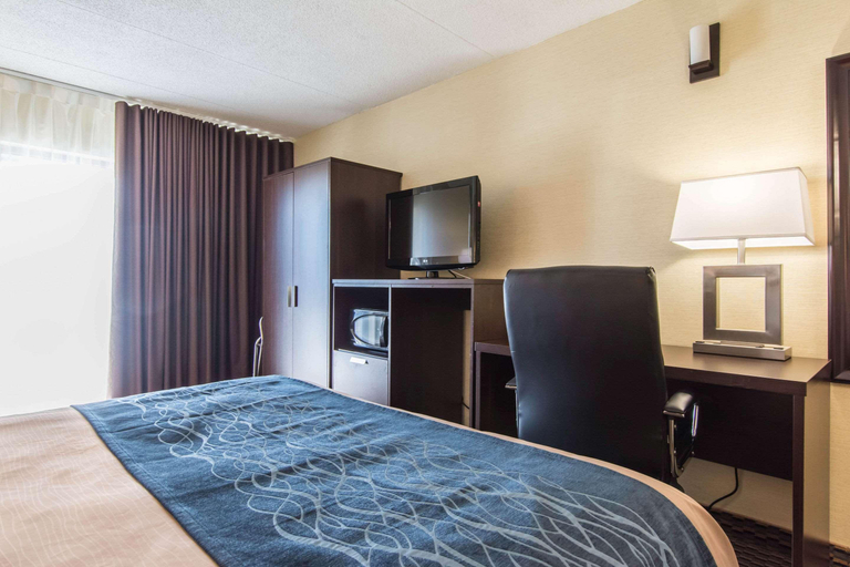Bedroom 4, Comfort Inn Trois-Rivieres, Francheville
