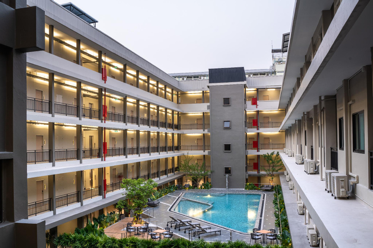 College Haus, Ratchathewi