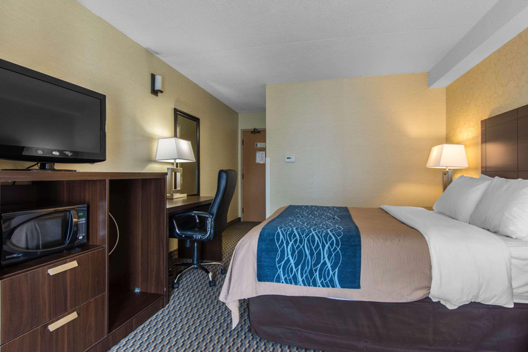Bedroom 4, Comfort Inn Trois-Rivieres, Francheville