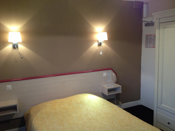 Bedroom 2, La Champagne Ardenne - HOTEL CABOURG, Calvados