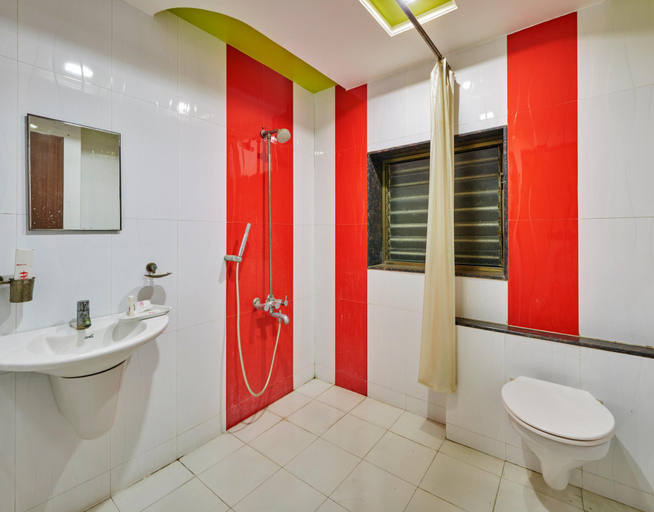 Bathroom, Hotel Sukhrup Sangli, Sangli