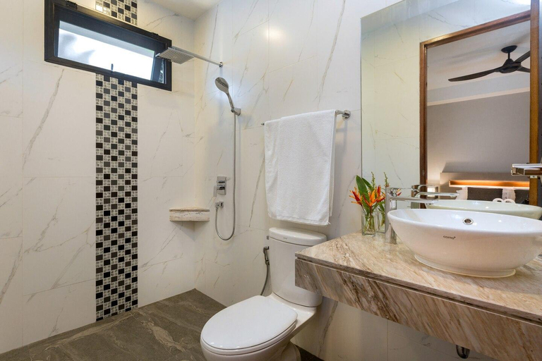 Bathroom 2, Twin Villas Seaview Kata Two, Pulau Phuket