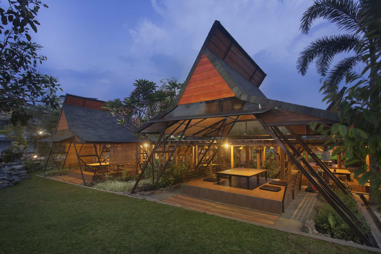 The Wujil Resort and Conventions Semarang - Exterior & Views