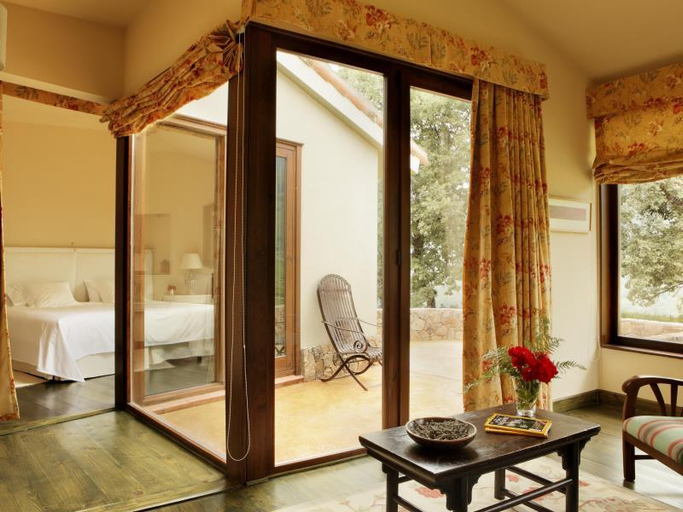 Others 5, Hotel Nabia, Ávila