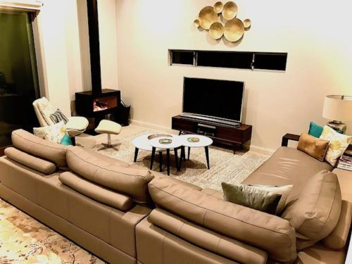 Fragrant Harbour - pool, log fire & ocean views!, Augusta-Margaret River