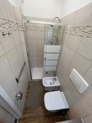 Bathroom 4, Bergamoincity, Bergamo