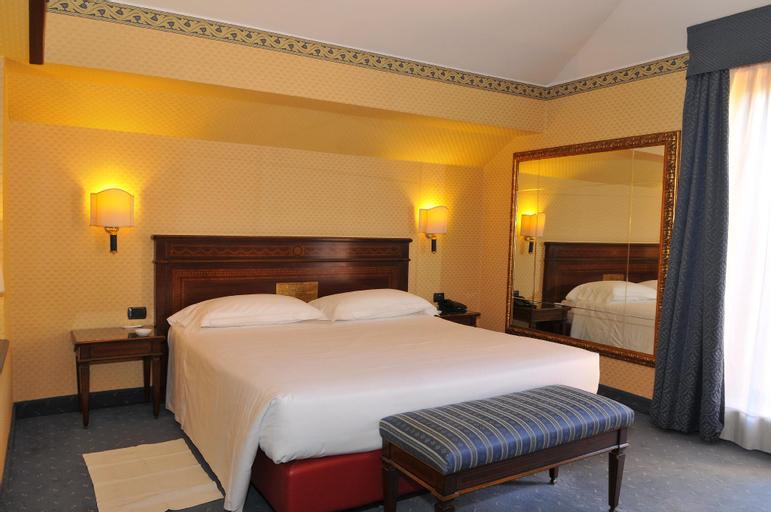 Bedroom 24