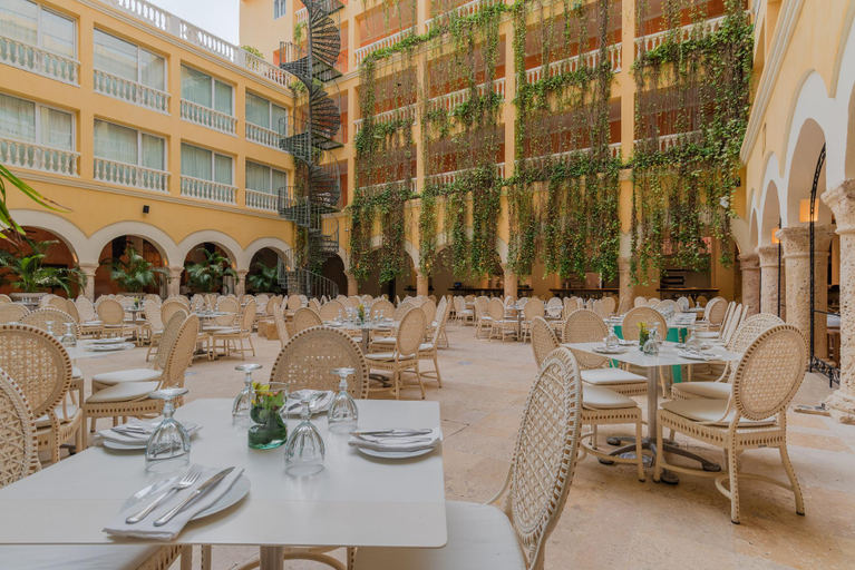 Food & Drinks 5, Hotel Charleston Santa Teresa, Cartagena de Indias