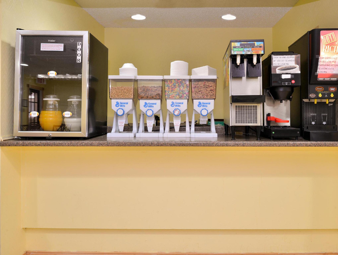 Food & Drinks 5, Americas Best Value Inn Burleson, Johnson