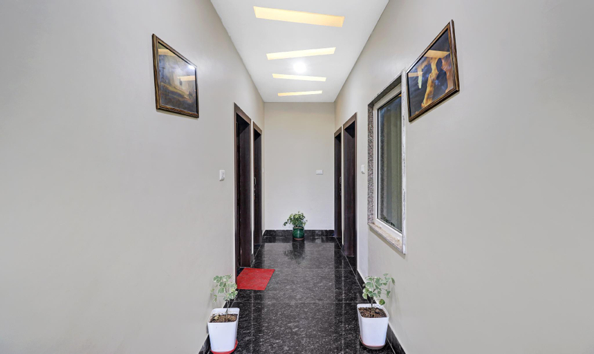 Public Area 2, Treebo Trip Ravi Residency, Bharatpur