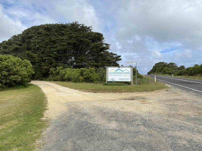 Clifton Beach Lodge, Corangamite - South