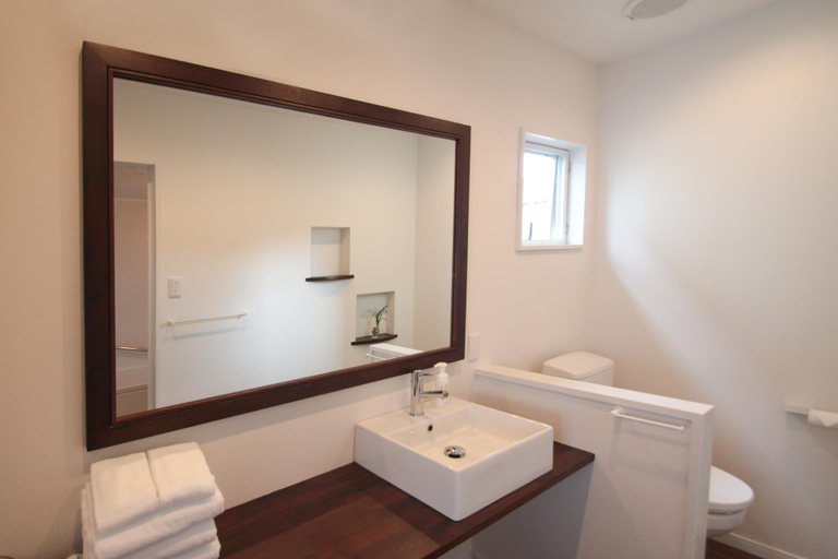 Bathroom 4, Native Sea Amami Adan on the Beach, Tatsugō