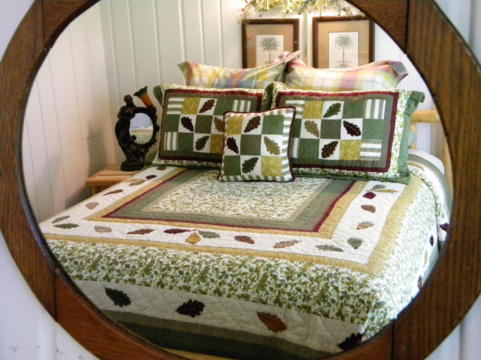 Bedroom 3, Oak Park Inn, Trempealeau