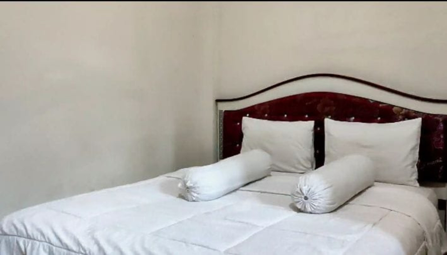 Bedroom 4, Grand Royal Hotel Kefa, Timor Tengah Utara