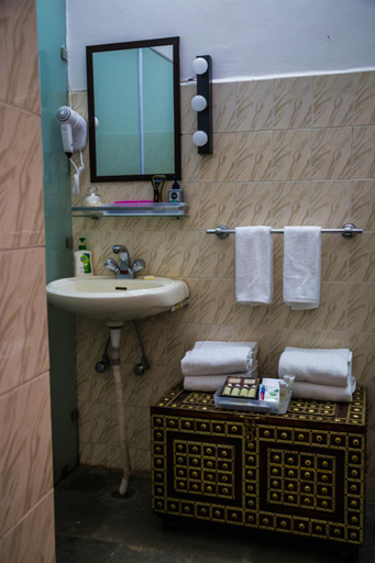 Bathroom 4, Morni Singh's 2BHK Villa, Panchkula