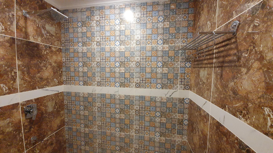 Bathroom 4, Nomadic Inn, Kangra