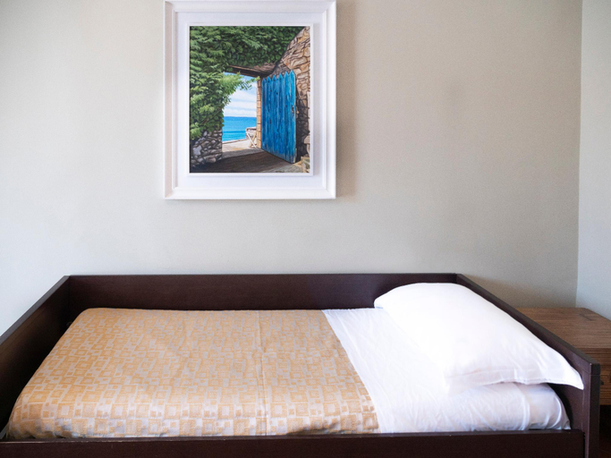 Bedroom 2, Kalamarina Rooms, Palermo